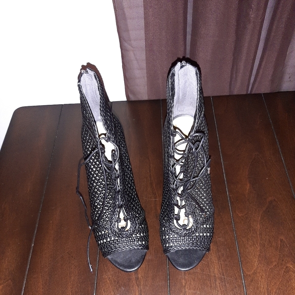 Booties - Picture 3 of 4